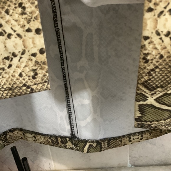 Invasion suit - Picture 11 of 13